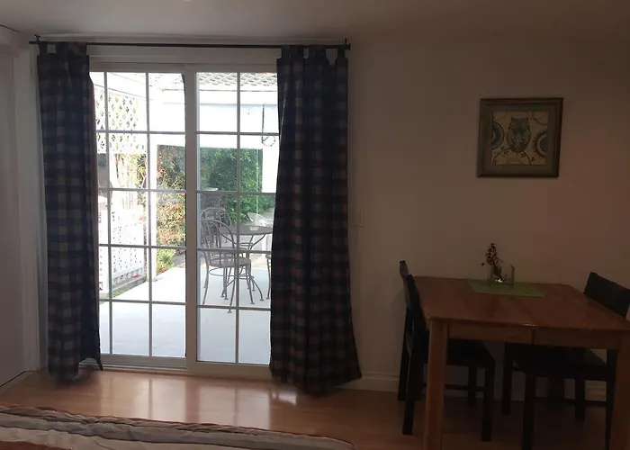 Lovely Studio With A Pool
